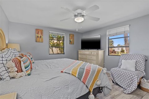 House in Venice, Florida 3 bedrooms, 168.06 sq.m. № 1835322 - photo 17