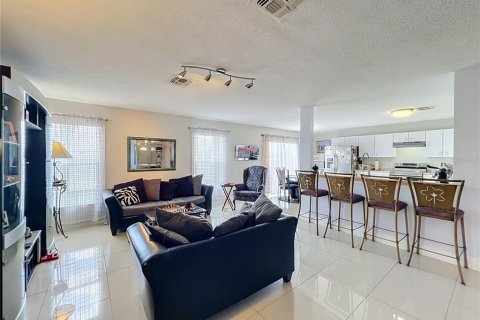 House in Orlando, Florida 4 bedrooms, 255.2 sq.m. № 2391113 - photo 23