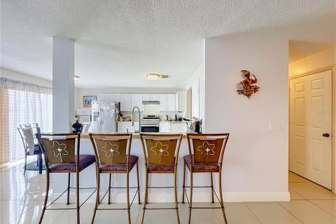 House in Orlando, Florida 4 bedrooms, 255.2 sq.m. № 2391113 - photo 27