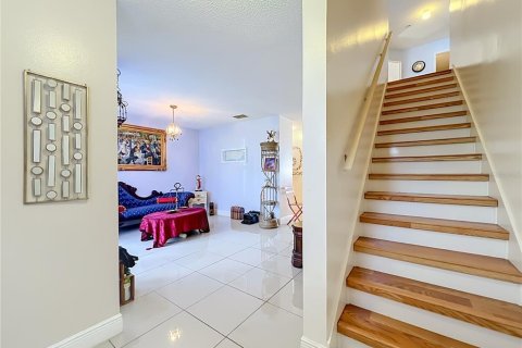 House in Orlando, Florida 4 bedrooms, 255.2 sq.m. № 2391113 - photo 12