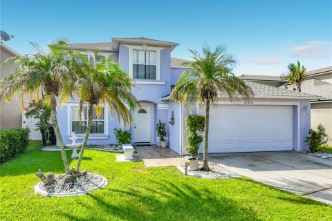 House in Orlando, Florida 4 bedrooms, 255.2 sq.m. № 2391113