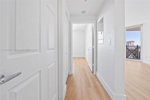 Copropriété à vendre à Coral Gables, Floride: 2 chambres, 86.58 m2 № 1996753 - photo 25