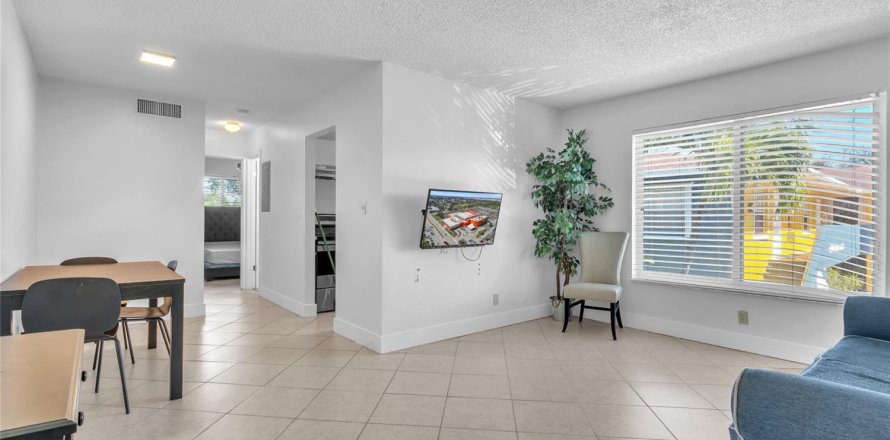 Casa en Fort Lauderdale, Florida 1 dormitorio, 53.98 m2 № 1142532