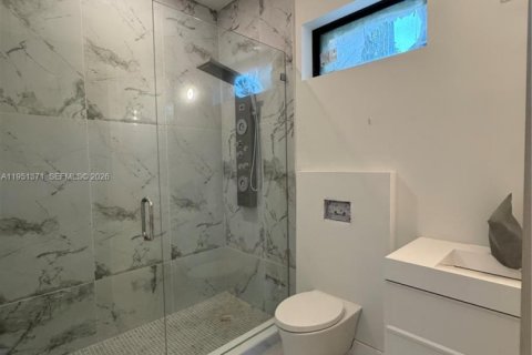 Casa en venta en Pinecrest, Florida, 8 dormitorios, 910.44 m2 № 2054168 - foto 21