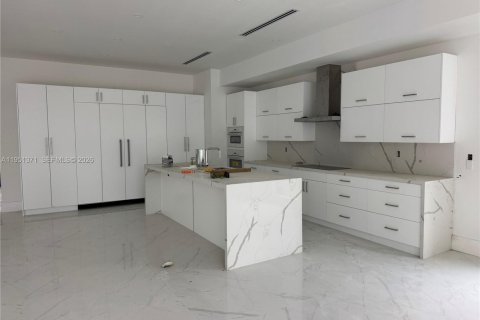 Casa en venta en Pinecrest, Florida, 8 dormitorios, 910.44 m2 № 2054168 - foto 15