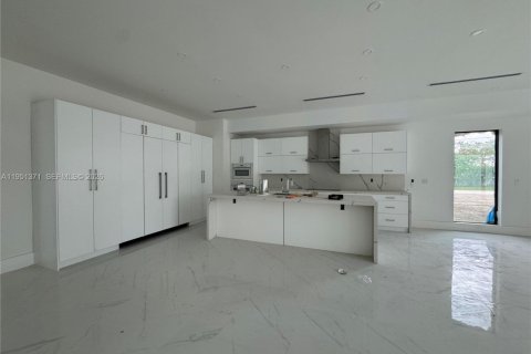 Casa en venta en Pinecrest, Florida, 8 dormitorios, 910.44 m2 № 2054168 - foto 19