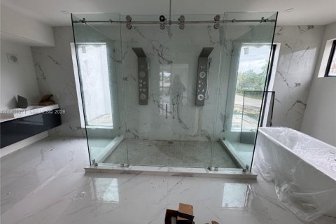 Casa en venta en Pinecrest, Florida, 8 dormitorios, 910.44 m2 № 2054168 - foto 25