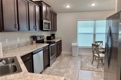 Casa en alquiler en Winter Haven, Florida, 3 dormitorios, 165.18 m2 № 1880862 - foto 10