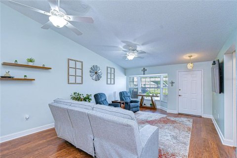 Villa ou maison à vendre à Zephyrhills, Floride: 2 chambres, 111.58 m2 № 2099085 - photo 22