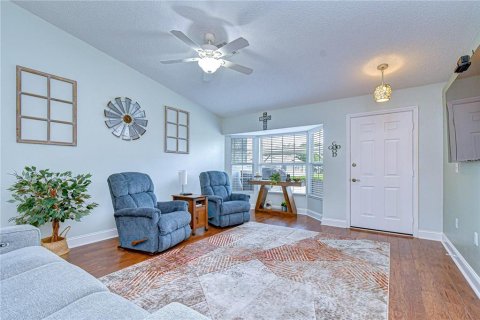 Villa ou maison à vendre à Zephyrhills, Floride: 2 chambres, 111.58 m2 № 2099085 - photo 18