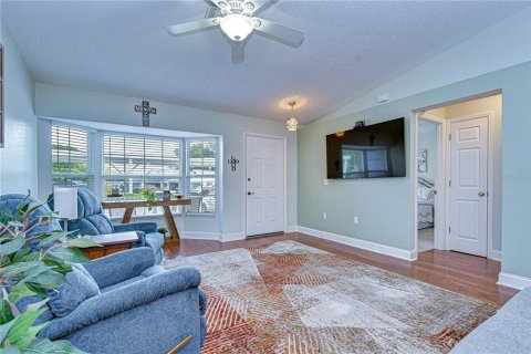 Villa ou maison à vendre à Zephyrhills, Floride: 2 chambres, 111.58 m2 № 2099085 - photo 16