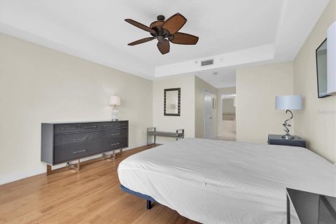 Condominio en alquiler en Saint Petersburg, Florida, 3 dormitorios, 175.68 m2 № 1554832 - foto 22