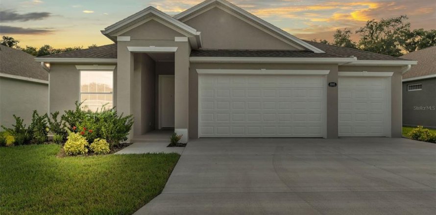 House in Mulberry, Florida 3 bedrooms, 204.38 sq.m. № 1909320