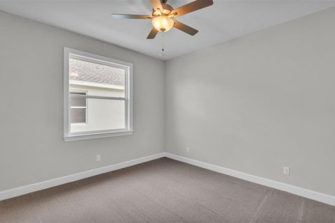 House in Mulberry, Florida 3 bedrooms, 204.38 sq.m. № 1909320 - photo 5