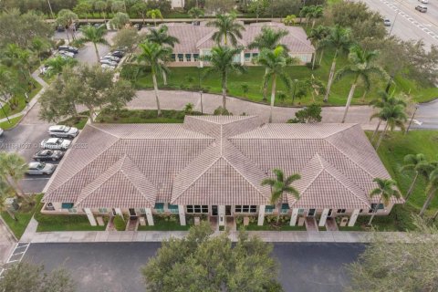 Propiedad comercial en venta en Davie, Florida № 1929757 - foto 28