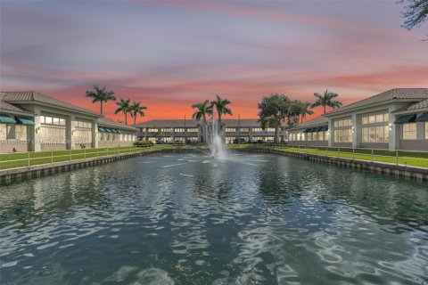 Propiedad comercial en venta en Davie, Florida № 1929757 - foto 2