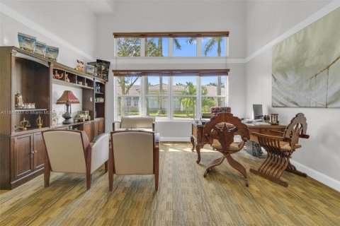 Propiedad comercial en venta en Davie, Florida № 1929757 - foto 5