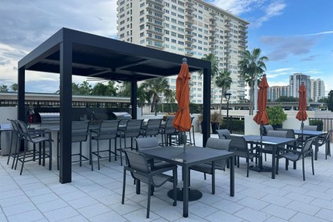 Copropriété à vendre à Fort Lauderdale, Floride: 2 chambres, 113.15 m2 № 2390194 - photo 10