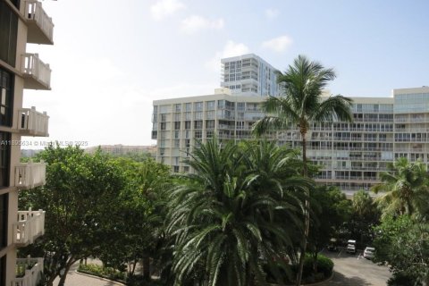 Copropriété à louer à Key Biscayne, Floride: 1 chambre, 103.49 m2 № 1947281 - photo 14