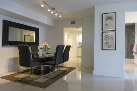 Copropriété à louer à Key Biscayne, Floride: 1 chambre, 103.49 m2 № 1947281 - photo 4