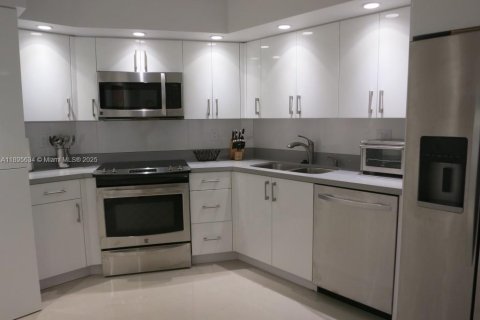 Copropriété à louer à Key Biscayne, Floride: 1 chambre, 103.49 m2 № 1947281 - photo 3
