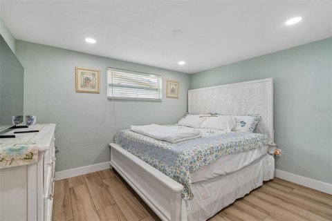 Купить виллу или дом в Гудзон, Флорида 9 комнат, 130.43м2, № 2225695 - фото 30