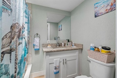 Купить виллу или дом в Гудзон, Флорида 9 комнат, 130.43м2, № 2225695 - фото 22