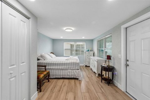 Купить виллу или дом в Гудзон, Флорида 9 комнат, 130.43м2, № 2225695 - фото 23