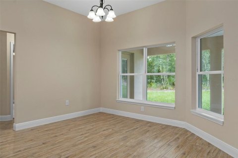 House in Weeki Wachee, Florida 3 bedrooms, 189.52 sq.m. № 1914957 - photo 18