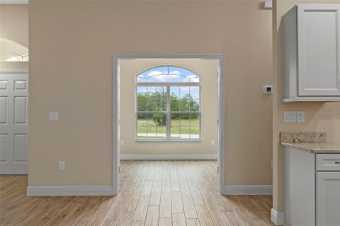 House in Weeki Wachee, Florida 3 bedrooms, 189.52 sq.m. № 1914957 - photo 20