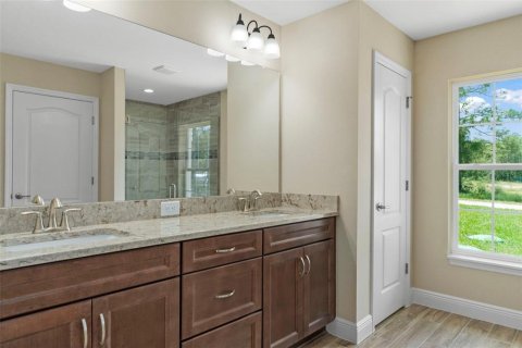 House in Weeki Wachee, Florida 3 bedrooms, 189.52 sq.m. № 1914957 - photo 29