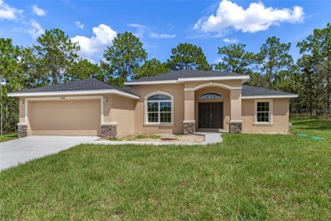 House in Weeki Wachee, Florida 3 bedrooms, 189.52 sq.m. № 1914957 - photo 4