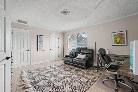 House in Brandon, Florida 3 bedrooms, 185.06 sq.m. № 2284347 - photo 17