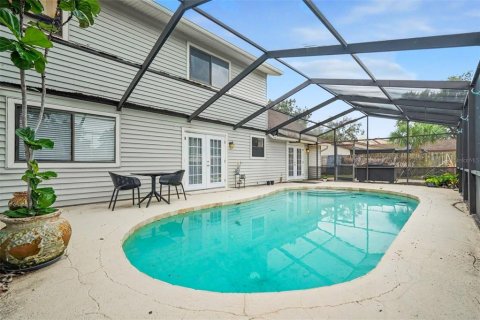 House in Brandon, Florida 3 bedrooms, 185.06 sq.m. № 2284347 - photo 21