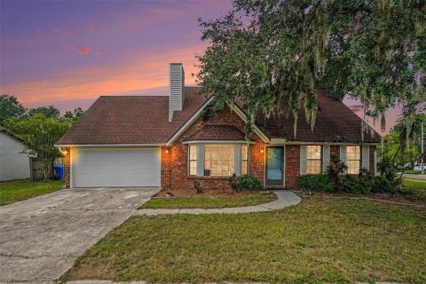 House in Brandon, Florida 3 bedrooms, 185.06 sq.m. № 2284347 - photo 26
