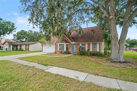 Villa ou maison à Brandon, Floride 3 chambres, 185.06 m2 № 2284347