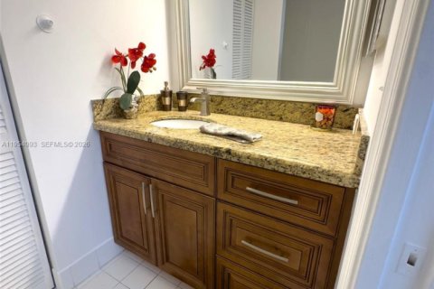 Купить кондоминиум в Мирамар, Флорида 3 спальни, 104.52м2, № 2010104 - фото 12