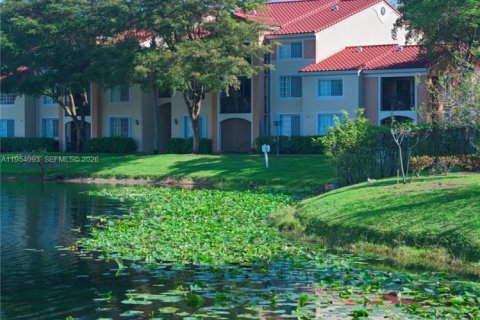 Купить кондоминиум в Мирамар, Флорида 3 спальни, 104.52м2, № 2010104 - фото 14