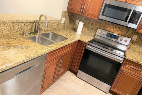 Copropriété à vendre à Miramar, Floride: 3 chambres, 104.52 m2 № 2010104 - photo 30