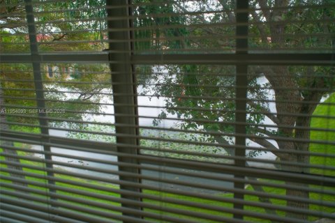 Купить кондоминиум в Мирамар, Флорида 3 спальни, 104.52м2, № 2010104 - фото 19