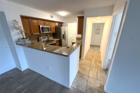 Купить кондоминиум в Мирамар, Флорида 3 спальни, 104.52м2, № 2010104 - фото 7