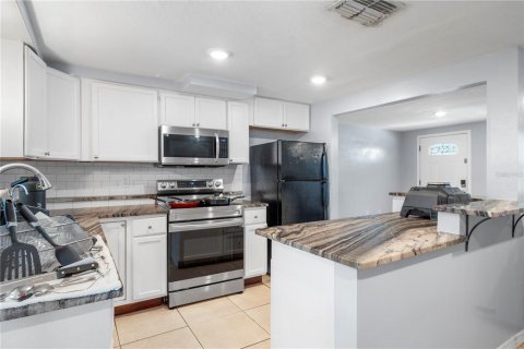 Casa en venta en New Port Richey, Florida, 3 dormitorios, 107.3 m2 № 1834638 - foto 11