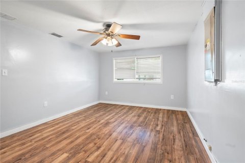 Casa en venta en New Port Richey, Florida, 3 dormitorios, 107.3 m2 № 1834638 - foto 17