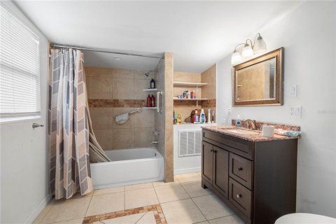 Casa en venta en New Port Richey, Florida, 3 dormitorios, 107.3 m2 № 1834638 - foto 30