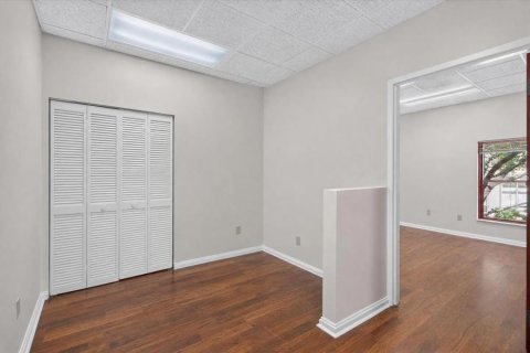 Immobilier commercial à louer à Saint Petersburg, Floride: 130.34 m2 № 2209445 - photo 12