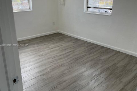 Apartamento en alquiler en Miami, Florida, 1 dormitorio № 2078049 - foto 4