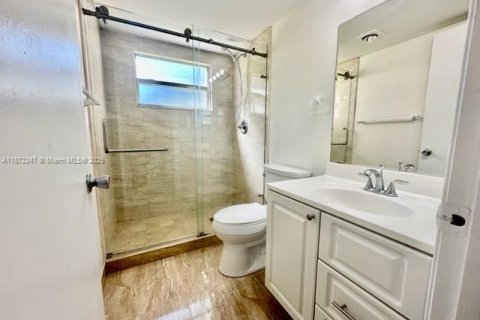 Снять в аренду кондоминиум в Пемброк-Пайнс, Флорида 2 спальни, 88.63м2, № 1922562 - фото 6