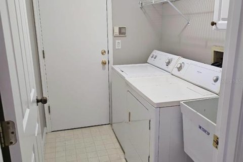 Casa en venta en Orlando, Florida, 4 dormitorios, 231.98 m2 № 2380979 - foto 9