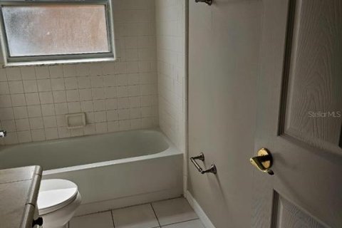 Casa en venta en Orlando, Florida, 4 dormitorios, 231.98 m2 № 2380979 - foto 13