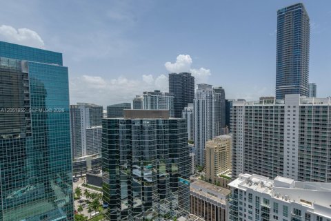 Condominio en alquiler en Miami, Florida, 4 dormitorios, 219.71 m2 № 2172998 - foto 25